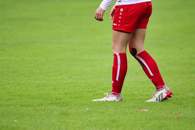 国米0比1利物浦遭欧冠两连败，VAR判点致胜